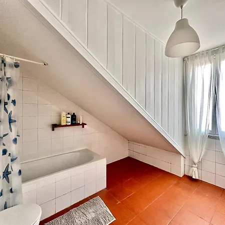 Appartamento Alcantara 2 Bedrooms Lisbona